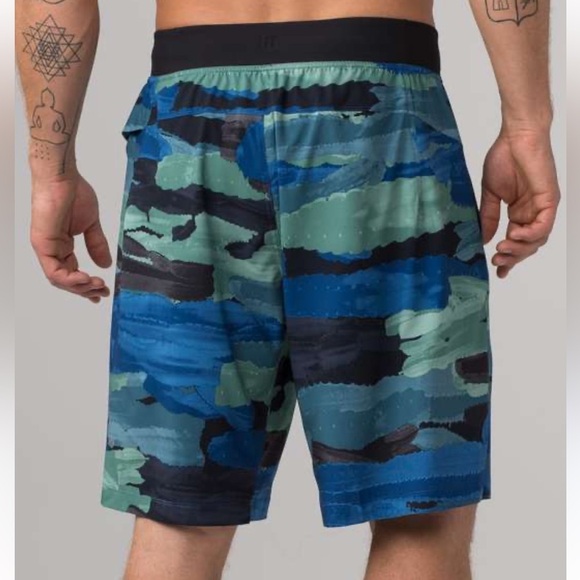[36] Lululemon Core Short 11" Cactus Camo Desert Teal Vintage Green - Picture 2 of 8
